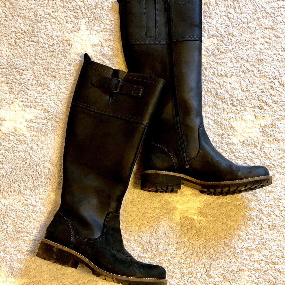 Ecco Elaine Tall size 8 boots.